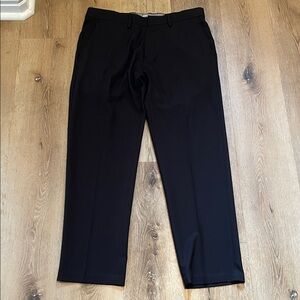 Haggar Straight Fit 34x30 75% Polyester Classic Black Dress Pants